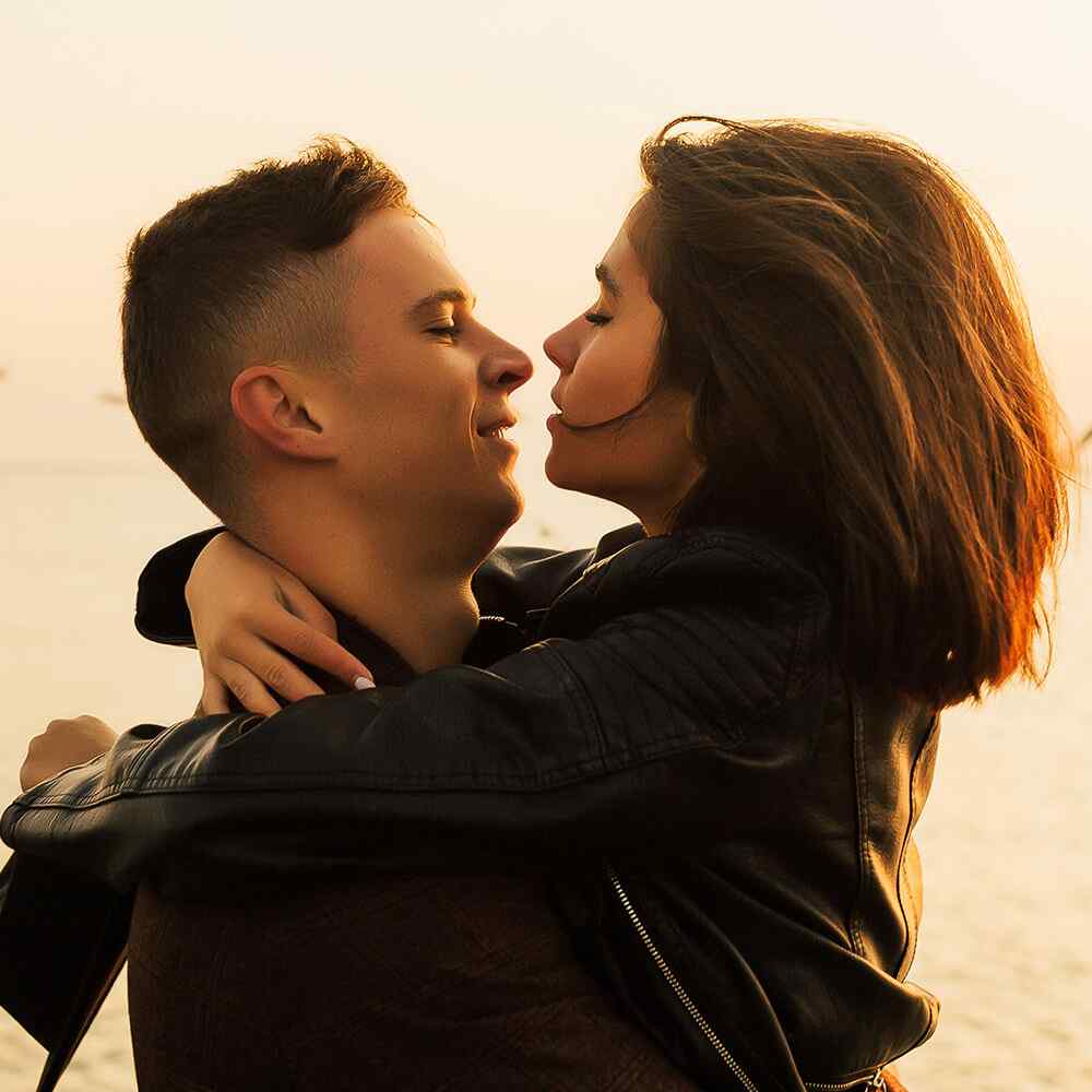 https://californiaweddingphotos.com/wp-content/uploads/2020/12/image_couples_about_04.jpg